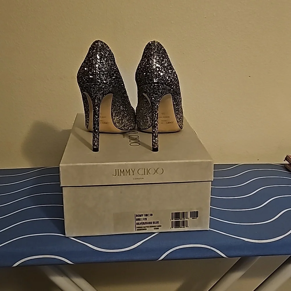 Jimmy Choo Romy 100 - Picture 3 of 4